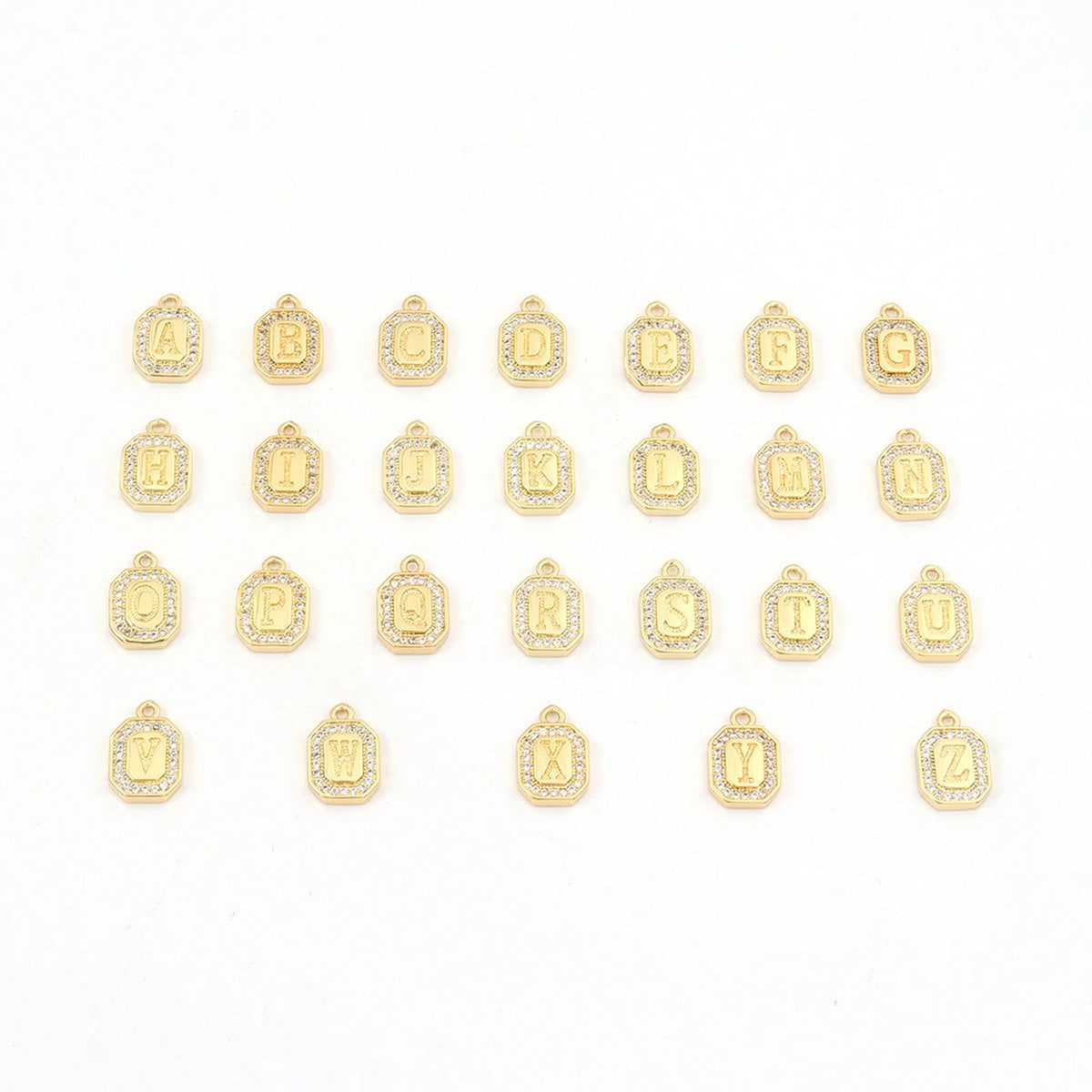 Classic Block Initial Pendant  - đánh giá và giá Toggle Clasp Gold