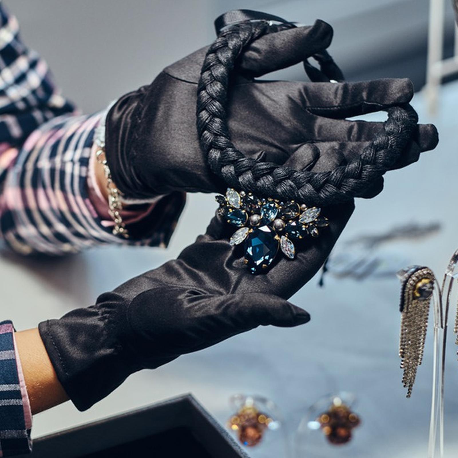 Jewelry gloves black Soft Fash - đánh giá và giá Jewelry Making Gloves
